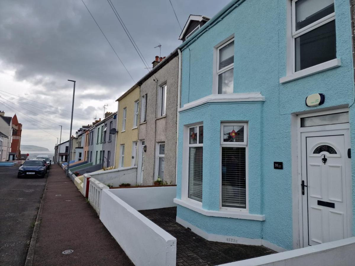 Enfield Street House Behind Portstewart Promenade With Partial Sea View From Front 3 Bed Sleeps 7 Villa Exterior photo